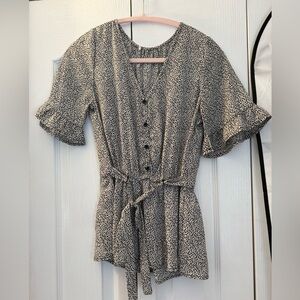 Women's Black and White Button-Up Top